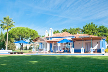 Villa Mirante 2 - 3 Bedroom Villa with Sea Views