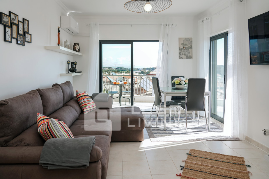 Private Condominium with Pool & Tennis Court 